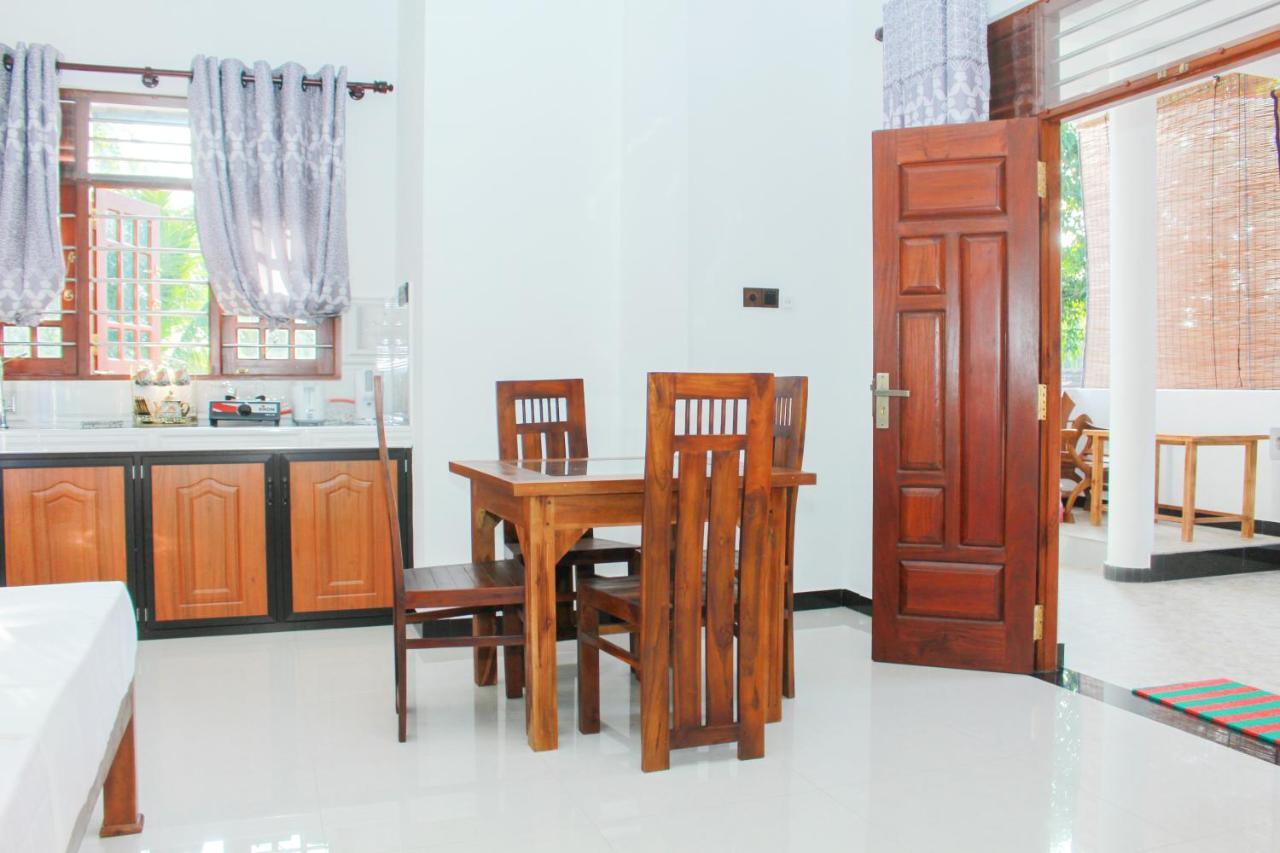 Temple Tree Mirissa Hotel Bagian luar foto