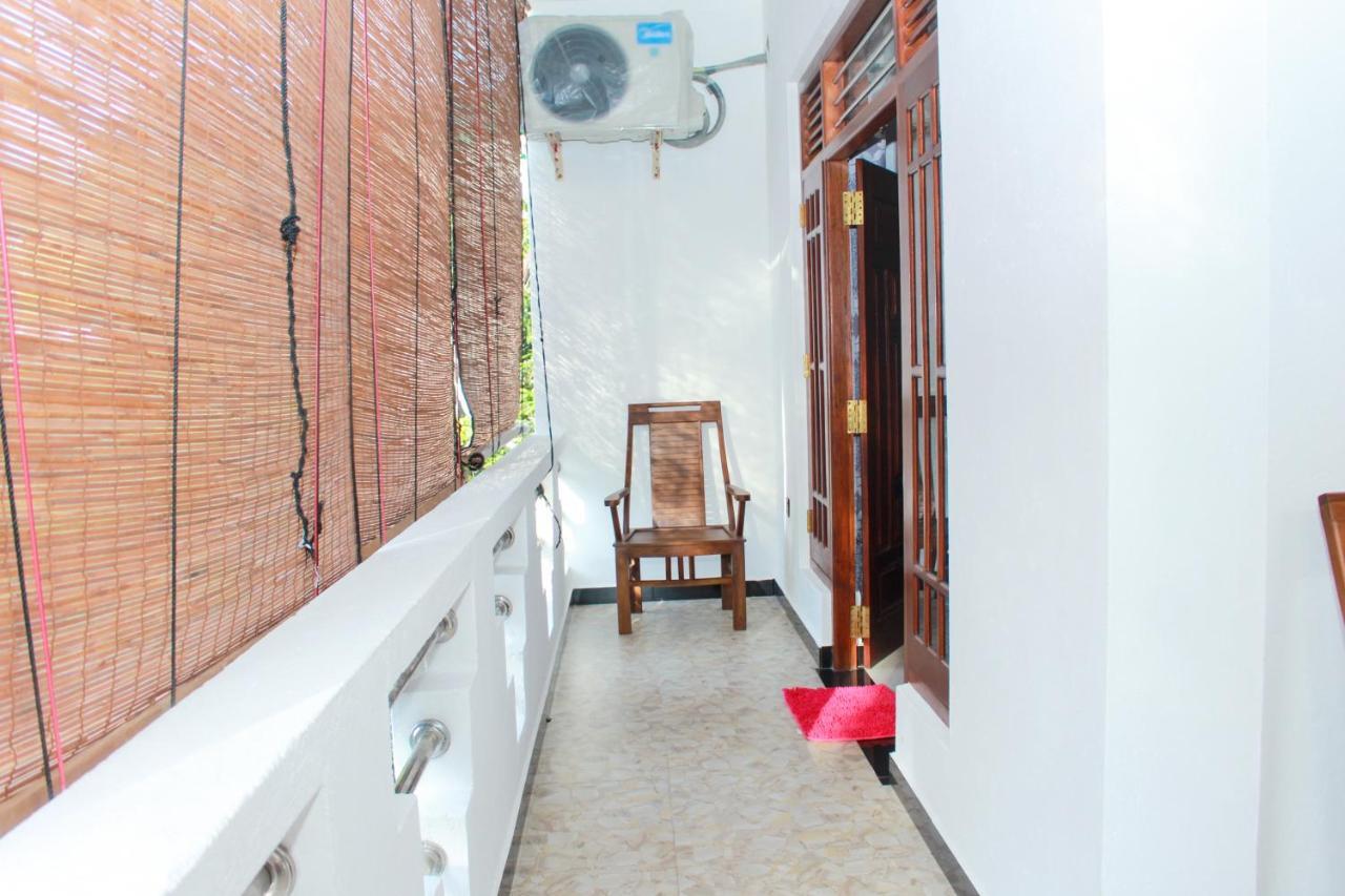 Temple Tree Mirissa Hotel Bagian luar foto